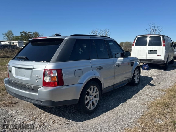 2008 Land Rover Range Rover Sport HSE with VIN SALSK25428A171759, listed as a Copart auction lot 88988175 with 169,102 mi miles and Clean Title. Bid and sale history available at carsss.com. Image 4.