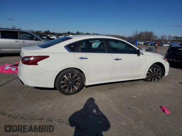 2018 Nissan Altima SV with VIN 1N4AL3AP3JC188303, listed as a Copart auction lot 45043785 with 162,027 mi miles and Salvage Title. Bid and sale history available at DreamBid. Image 3.