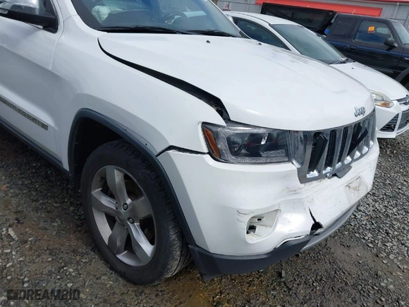 2013 Jeep Grand Cherokee Limited with VIN 1C4RJFBT0DC619216, listed as a IAAI auction lot 41703137 with 142,577 mi miles. Bid and sale history available at carsss.com. Image 6.
