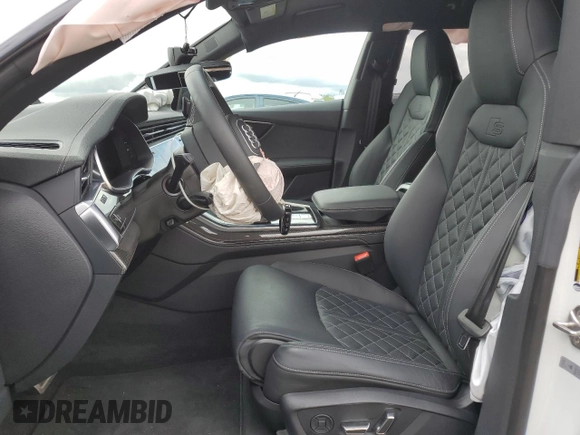 2023 Audi SQ8 Premium Plus z VIN WA1AWBF12PD004868, wystawiony jako Copart lot #47073593 z przebiegiem 4272 mil mil oraz . Historia ofert i sprzedaży dostępna na DreamBid. Obrazek 7.