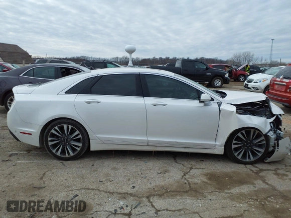2019 Lincoln MKZ Hybrid Reserve II z VIN 3LN6L5MU1KR631351, wystawiony jako IAAI lot #41522333 z przebiegiem 82 839 mil mil oraz . Historia ofert i sprzedaży dostępna na DreamBid. Obrazek 13.