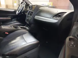 2019 Dodge Grand Caravan GT with VIN 2C4RDGEG2KR571072, listed as a IAAI auction lot 41864077 with 127,164 mi miles. Bid and sale history available at carsss.com. Image 5.