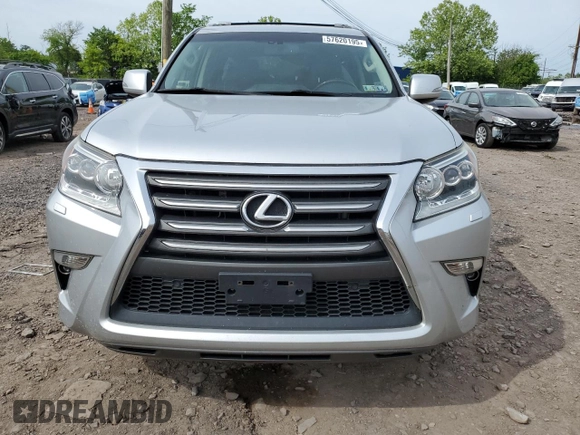 2017 Lexus GX 460 z VIN JTJBM7FX8H5156518, wystawiony jako Copart lot #57620195 z przebiegiem 100 111 mil mil oraz Szkoda całkowita • Salvage title. Historia ofert i sprzedaży dostępna na DreamBid. Obrazek 5.