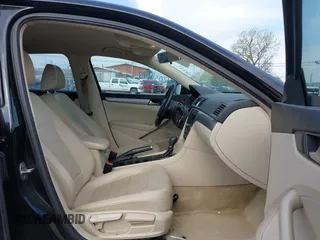 2015 Volkswagen Passat 1.8T Limited Edition with VIN 1VWAT7A36FC051441, listed as a IAAI auction lot 42031494 with 193,354 mi miles. Bid and sale history available at carsss.com. Image 5.