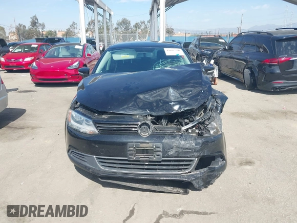 2013 Volkswagen Jetta SE with VIN 3VWDP7AJ5DM308715, listed as a IAAI auction lot 41666299 with 170,823 mi miles and . Bid and sale history available at DreamBid. Image 12.