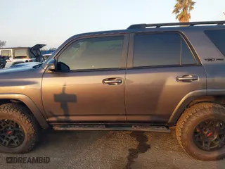 2018 Toyota 4Runner SR5 with VIN JTEBU5JR4J5528003, listed as a IAAI auction lot 41365391 with 36,941 mi miles. Bid and sale history available at carsss.com. Image 14.