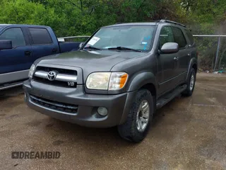 2006 Toyota Sequoia Limited with VIN 5TDZT38A36S268141, listed as a IAAI auction lot 41935258 with 272,352 mi miles and . Bid and sale history available at DreamBid. Image 17.