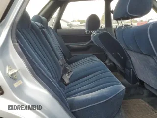 1990 Toyota Camry z VIN JT2VV22EXL3011563, wystawiony jako Copart lot #46136565 z przebiegiem 63 819 mil mil oraz Czysty tytuł • Clean title. Historia ofert i sprzedaży dostępna na DreamBid. Obrazek 10.