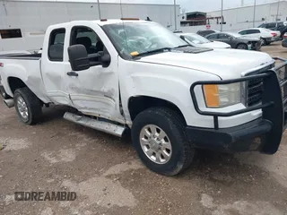 2011 GMC Sierra 2500HD SLE with VIN 1GT220C85BZ457275, listed as a IAAI auction lot 42160407 with 125,203 mi miles and . Bid and sale history available at DreamBid. Image 1.