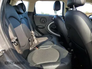 2016 MINI Countryman S z VIN WMWZC5C5XGWU21117, wystawiony jako Copart lot #65241505 z przebiegiem Nie podano mil oraz Szkoda całkowita • Salvage title. Historia ofert i sprzedaży dostępna na DreamBid. Obrazek 10.