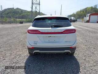 2018 Lincoln MKC Select with VIN 5LMCJ2D90JUL14751, listed as a IAAI auction lot 42091255 with 51,333 mi miles and . Bid and sale history available at DreamBid. Image 17.
