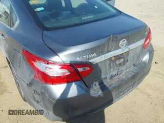 2016 Nissan Altima 2.5 S with VIN 1N4AL3AP5GC203067, listed as a IAAI auction lot 41774952 with 97,678 mi miles. Bid and sale history available at carsss.com. Image 6.