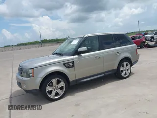2012 Land Rover Range Rover Sport HSE Lux z VIN SALSK2D40CA729859, wystawiony jako IAAI lot #42741938 z przebiegiem 78 889 mil mil oraz . Historia ofert i sprzedaży dostępna na DreamBid. Obrazek 2.