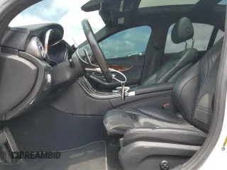 2020 Mercedes-Benz C 63 AMG z VIN 55SWF8GB3LU332405, wystawiony jako Copart lot #53685735 z przebiegiem 54 608 mil mil oraz Szkoda całkowita • Salvage title. Historia ofert i sprzedaży dostępna na DreamBid. Obrazek 7.