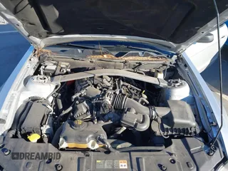 2014 Ford Mustang V6 с VIN 1ZVBP8EM8E5264833, выставлен на аукционе IAAI как лот 41399611 с пробегом 184 439 миль миль и . История ставок и продаж доступна на DreamBid. Изображение 10.