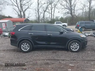 2020 Kia Sorento LX with VIN 5XYPG4A30LG644669, listed as a IAAI auction lot 41796029 with 102,950 mi miles. Bid and sale history available at carsss.com. Image 13.
