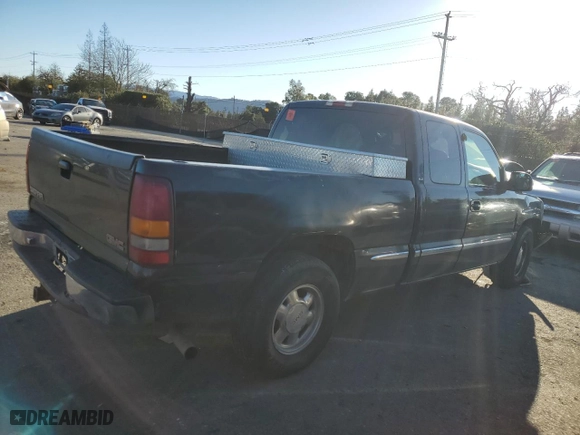 2002 GMC Sierra 1500 SLE with VIN 2GTEC19V321128421, listed as a Copart auction lot 89219675 with 0 mi miles and Salvage Title. Bid and sale history available at carsss.com. Image 3.