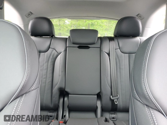 2024 Audi Q5 S line Premium z VIN WA1GAAFY1R2142917, wystawiony jako Copart lot #55572275 z przebiegiem 2 450 mil mil oraz Szkoda całkowita • Salvage title. Historia ofert i sprzedaży dostępna na DreamBid. Obrazek 10.