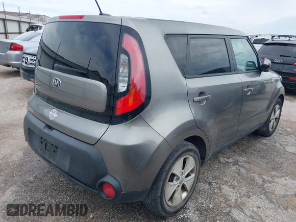 2015 Kia Soul z VIN KNDJN2A25F7174874, wystawiony jako IAAI lot #42433594 z przebiegiem 95 481 mil mil oraz . Historia ofert i sprzedaży dostępna na DreamBid. Obrazek 4.