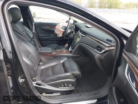 2013 Cadillac XTS Luxury with VIN 2G61P5S37D9100633, listed as a IAAI auction lot 41902525 with 177,071 mi miles. Bid and sale history available at carsss.com. Image 5.