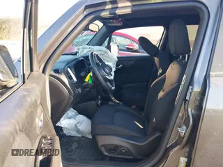 2021 Jeep Renegade Latitude z VIN ZACNJDBB2MPM79995, wystawiony jako IAAI lot #42009880 z przebiegiem 62 038 mil mil oraz . Historia ofert i sprzedaży dostępna na DreamBid. Obrazek 5.