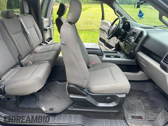 2018 Ford F-150 XL z VIN 1FTFX1E5XJFA79594, wystawiony jako Copart lot #65503505 z przebiegiem 158 280 mil mil oraz Czysty tytuł • Clean title. Historia ofert i sprzedaży dostępna na DreamBid. Obrazek 5.