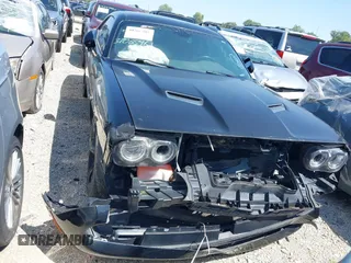 2017 Dodge Challenger R/T z VIN 2C3CDZBT8HH606039, wystawiony jako IAAI lot #40267305 z przebiegiem 69 024 mil mil oraz . Historia ofert i sprzedaży dostępna na DreamBid. Obrazek 6.