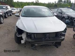 2019 Volkswagen Passat Wolfsburg Edition z VIN 1VWLA7A30KC002809, wystawiony jako IAAI lot #42341311 z przebiegiem 31 181 mil mil oraz . Historia ofert i sprzedaży dostępna na DreamBid. Obrazek 13.