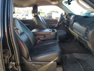 2009 Chevrolet Silverado 1500 LT with VIN 3GCEC23009G289507, listed as a Copart auction lot 42353175 with 349,087 mi miles and Salvage Title. Bid and sale history available at carsss.com. Image 7.
