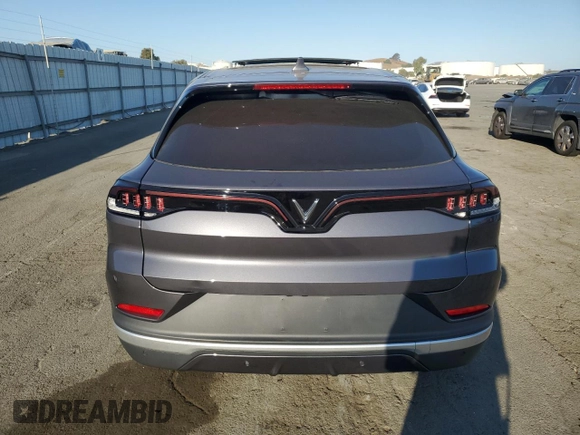 2023 VinFast VF 8 Plus с VIN RLLV1AFA9PH002999, выставлен на аукционе Copart как лот 73824804 с пробегом 7 848 миль миль и Списание • Salvage title. История ставок и продаж доступна на DreamBid. Изображение 6.