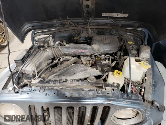 1999 Jeep Wrangler SE with VIN 1J4FY29P0XP412753, listed as a Copart auction lot 47015985 with 137,388 mi miles and Salvage Title. Bid and sale history available at carsss.com. Image 12.