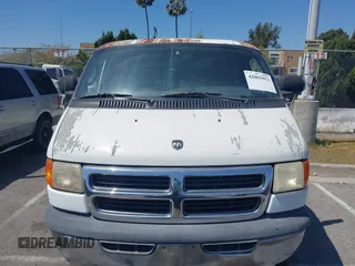 2001 Dodge Passenger z VIN 2B5WB35Z51K561431, wystawiony jako IAAI lot #42003952 z przebiegiem 171 240 mil mil oraz . Historia ofert i sprzedaży dostępna na DreamBid. Obrazek 12.