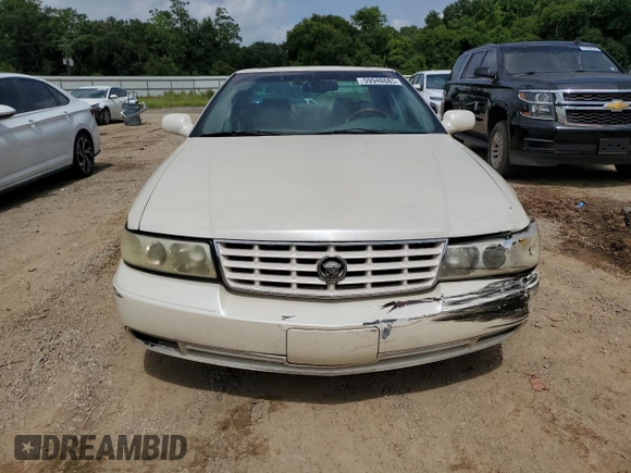 1998 Cadillac Seville STS z VIN 1G6KY549XWU928703, wystawiony jako Copart lot #59948685 z przebiegiem 180 254 mil mil oraz Szkoda całkowita • Salvage title. Historia ofert i sprzedaży dostępna na DreamBid. Obrazek 5.
