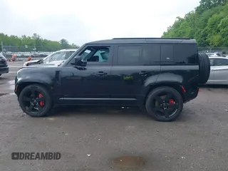 2023 Land Rover Defender X z VIN SALEX7EU2P2213481, wystawiony jako IAAI lot #42368968 z przebiegiem 12 903 mil mil oraz . Historia ofert i sprzedaży dostępna na DreamBid. Obrazek 15.