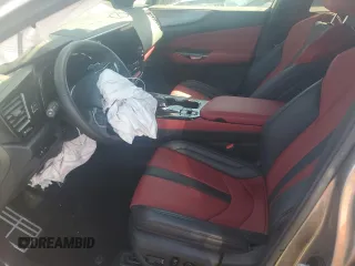 2024 Lexus NX 350 F Sport z VIN 2T2KGCEZ5RC031983, wystawiony jako Copart lot #49097585 z przebiegiem 6 402 mil mil oraz Czysty tytuł • Clean title. Historia ofert i sprzedaży dostępna na DreamBid. Obrazek 7.