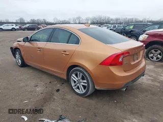 2012 Volvo S60 T5 z VIN YV1622FS8C2128644, wystawiony jako IAAI lot #41216738 z przebiegiem 189 651 mil mil oraz . Historia ofert i sprzedaży dostępna na DreamBid. Obrazek 3.