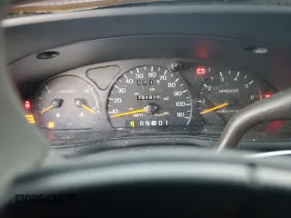 1997 Ford Taurus GL z VIN 1FALP52U9VG142664, wystawiony jako Copart lot #84054224 z przebiegiem 151 610 mil mil oraz Czysty tytuł • Clean title. Historia ofert i sprzedaży dostępna na DreamBid. Obrazek 9.