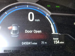 2018 Honda Clarity Touring with VIN JHMZC5F30JC009602, listed as a Copart auction lot 32326062 with 45,041 mi miles. Bid and sale history available at carsss.com. Image 8.