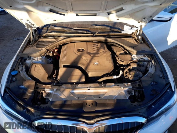 2020 BMW 3 Series 330i with VIN 3MW5R1J01L8B35821, listed as a Copart auction lot 37286413 with 32,141 mi miles and . Bid and sale history available at DreamBid. Image 11.