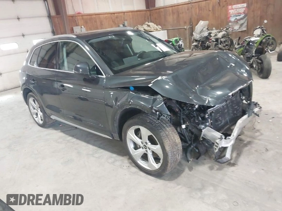 2021 Audi Q5 Premium Plus with VIN WA1BAAFY1M2003549, listed as a IAAI auction lot 41856989 with 40,415 mi miles. Bid and sale history available at carsss.com. Image 1.