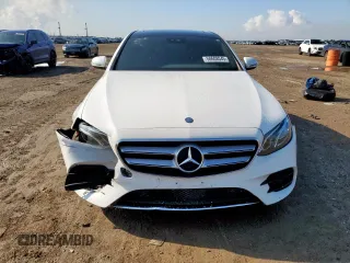 2017 Mercedes-Benz E 300 Luxury z VIN WDDZF4JB8HA181700, wystawiony jako Copart lot #58608045 z przebiegiem 69 312 mil mil oraz Szkoda całkowita • Salvage title. Historia ofert i sprzedaży dostępna na DreamBid. Obrazek 5.