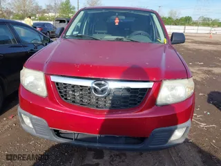 2008 Mazda Tribute Touring with VIN 4F2CZ02Z28KM25492, listed as a IAAI auction lot 42100730 with 231,093 mi miles. Bid and sale history available at carsss.com. Image 6.