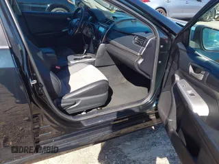 2012 Toyota Camry L with VIN 4T1BF1FK3CU198555, listed as a IAAI auction lot 41427464 with 185,054 mi miles. Bid and sale history available at carsss.com. Image 5.
