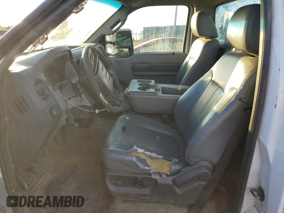2011 Ford F-250 XL z VIN 1FTBF2A67BEA75323, wystawiony jako Copart lot #86070574 z przebiegiem 153 305 mil mil oraz Szkoda całkowita • Salvage title. Historia ofert i sprzedaży dostępna na DreamBid. Obrazek 7.
