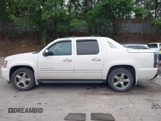 2012 Chevrolet Avalanche LTZ with VIN 3GNTKGE76CG218103, listed as a IAAI auction lot 42514029 with 167,593 mi miles and . Bid and sale history available at DreamBid. Image 14.