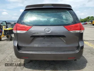 2012 Toyota Sienna с VIN 5TDZK3DCXCS198708, выставлен на аукционе Copart как лот 62806745 с пробегом 172 460 миль миль и Списание • Salvage title. История ставок и продаж доступна на DreamBid. Изображение 6.