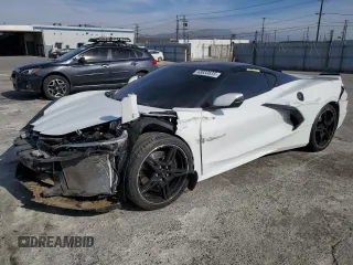 2020 Chevrolet Corvette 2LT with VIN 1G1Y72D45L5101896, listed as a Copart auction lot 43833635 with 8,226 mi miles and Salvage Title. Bid and sale history available at carsss.com. Image 1.