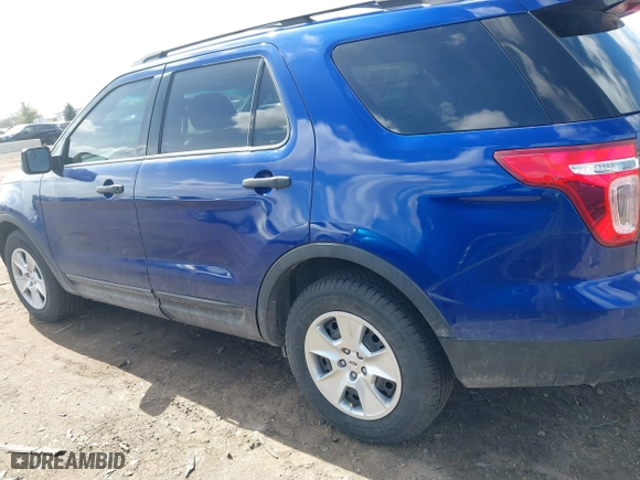 2013 Ford Explorer with VIN 1FM5K7B8XDGB25771, listed as a IAAI auction lot 41883733 with 211,784 mi miles. Bid and sale history available at carsss.com. Image 14.