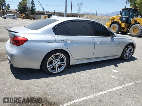 2018 BMW 3 Series 340i z VIN WBA8B3G5XJNV01401, wystawiony jako Copart lot #58819675 z przebiegiem 103 919 mil mil oraz Szkoda całkowita • Salvage title. Historia ofert i sprzedaży dostępna na DreamBid. Obrazek 3.