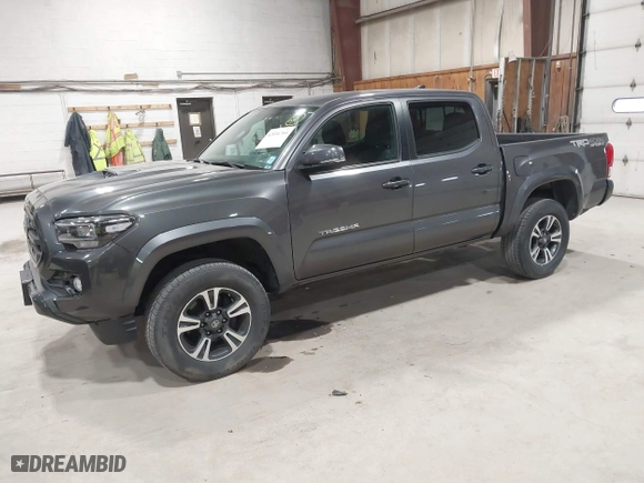 2017 Toyota Tacoma SR5 with VIN 5TFCZ5AN6HX111116, listed as a IAAI auction lot 42054764 with 103,107 mi miles. Bid and sale history available at carsss.com. Image 17.